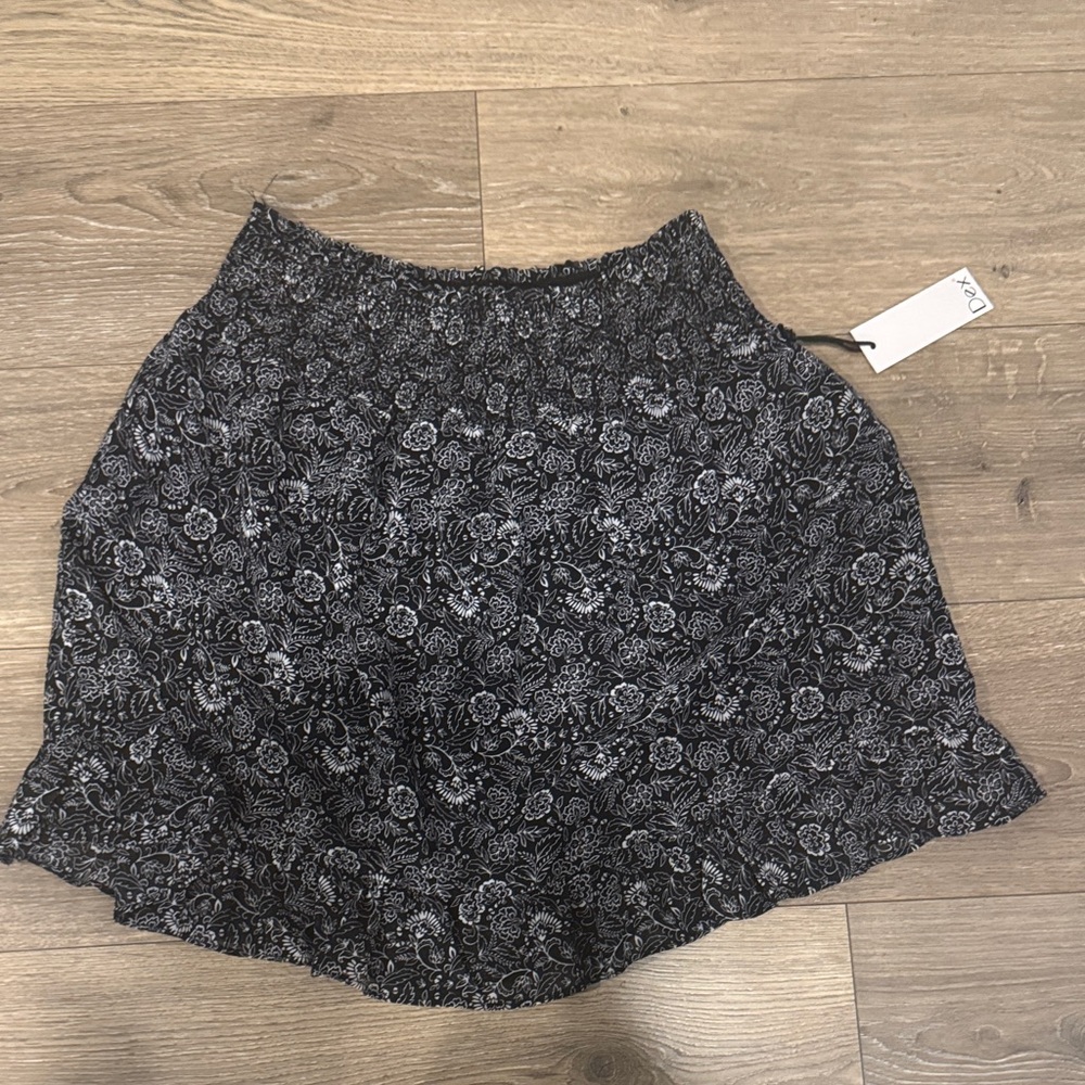 Dex Black and White Floral Skater Skirt